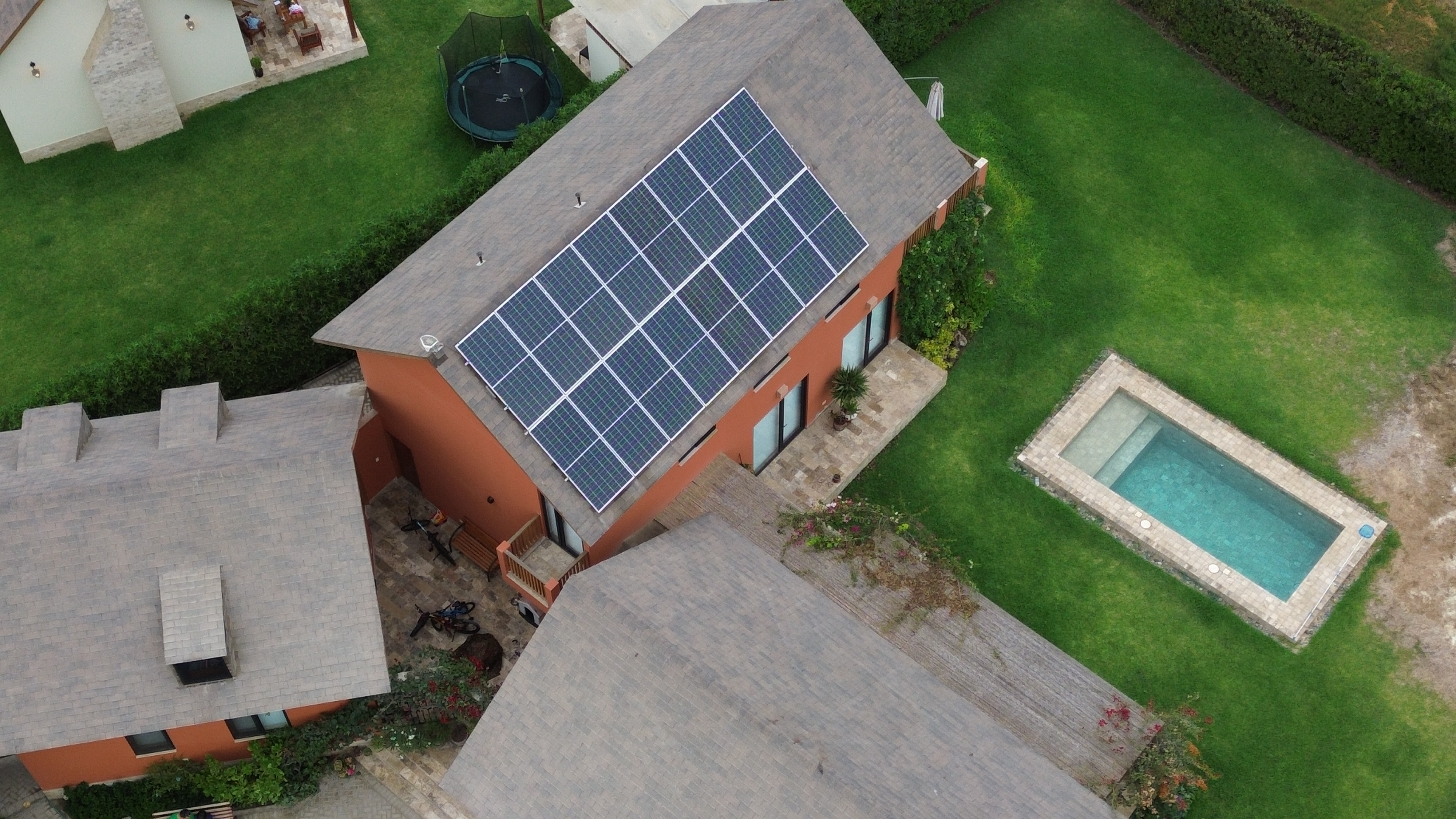 Proyecto de energía solar CADMO 7